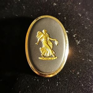 COPY - 18k Gold Wedgwood Brooch